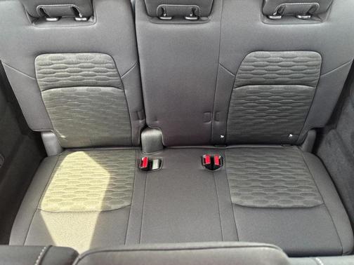 2025 Nissan Pathfinder S