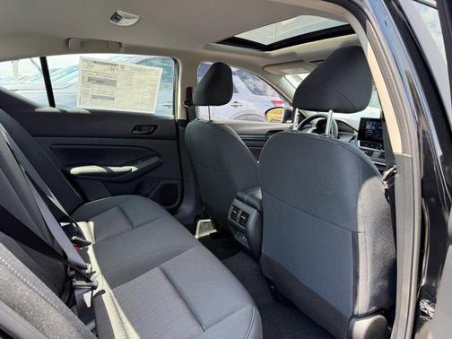 Super Black Clearcoat 2026 Nissan Altima 2.5 SV