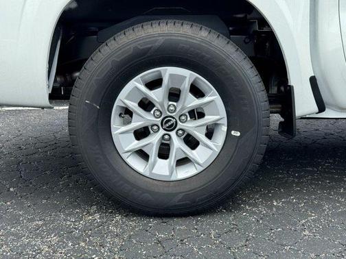 2025 Nissan Frontier S