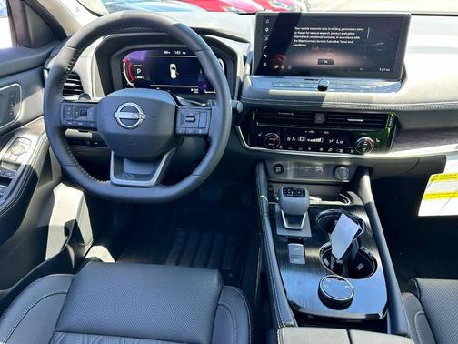 Deep Ocean Blue Pearl 2026 Nissan Rogue Platinum