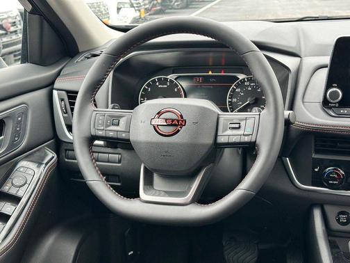 Super Black 2026 Nissan Rogue Rock Creek
