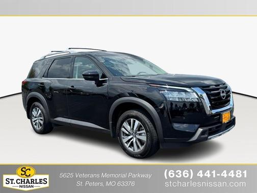 2024 Nissan Pathfinder SL