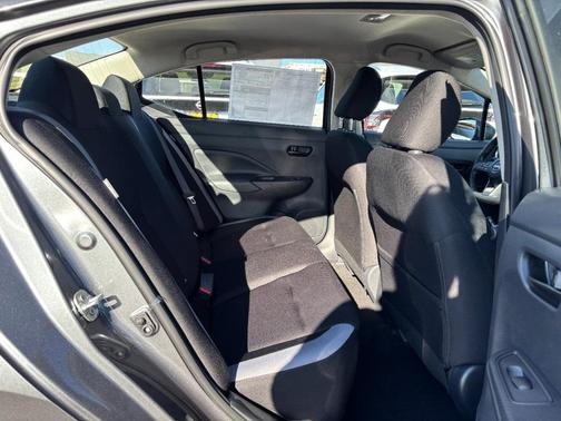 2025 Nissan Versa 1.6 S