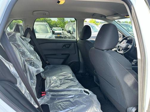 Glacier White 2026 Nissan Rogue S