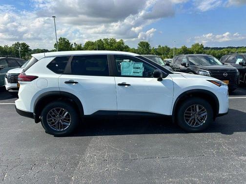 Glacier White 2026 Nissan Rogue S