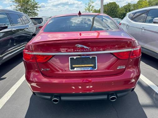 2017 Jaguar XF 35t R-Sport