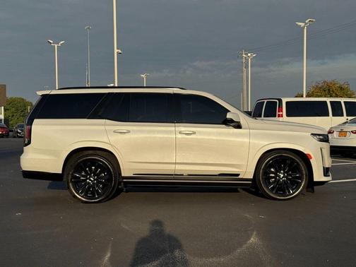 2024 Cadillac Escalade Sport