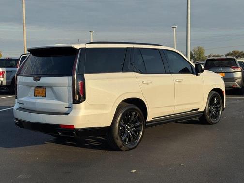 2024 Cadillac Escalade Sport