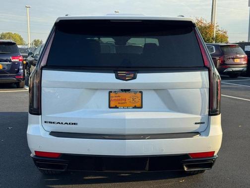 2024 Cadillac Escalade Sport