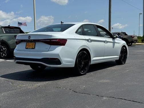 2025 Volkswagen Jetta 1.5T SE