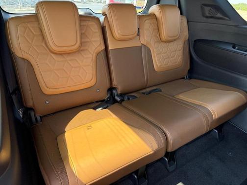 2025 Nissan Armada Platinum Reserve