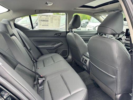 Super Black Clearcoat 2026 Nissan Altima 2.5 SV