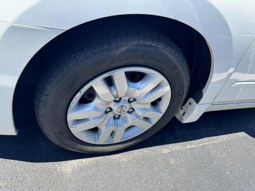 Winter Frost Pearl 2012 Nissan Altima 2.5 S