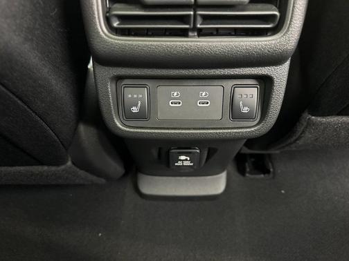 2026 Nissan Leaf PLATINUM+