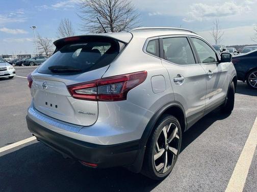 2022 Nissan Rogue Sport SL