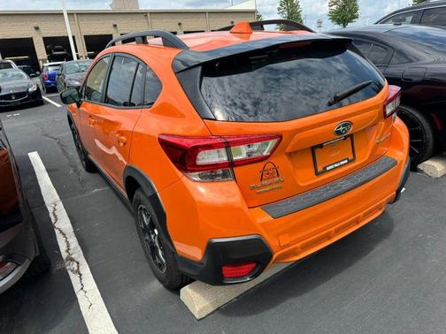 Sunshine Orange 2018 Subaru Crosstrek 2.0i Premium