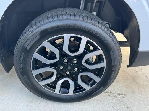 2023 Ford Maverick Lariat