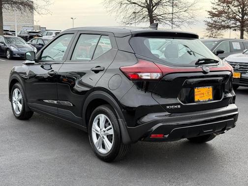 2025 Nissan Kicks S