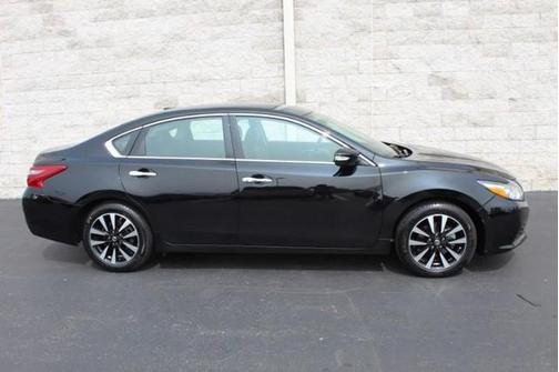 Super Black 2018 Nissan Altima 2.5 SL