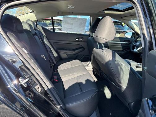 2025 Nissan Altima 2.5 SL