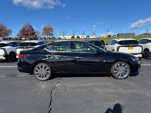 2025 Nissan Altima 2.5 SL