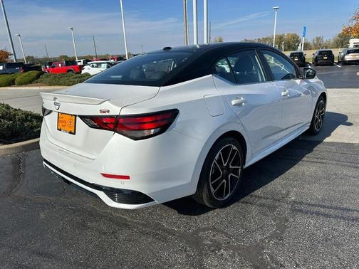 2025 Nissan Sentra SR