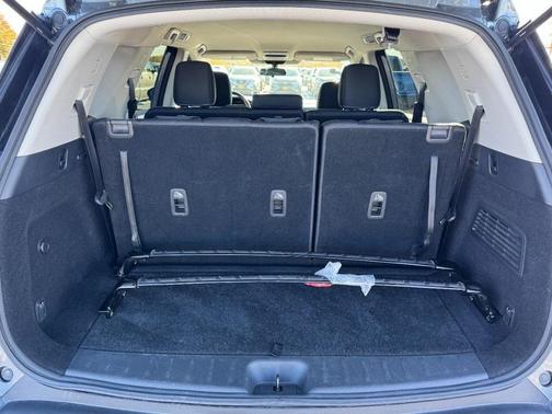 2022 Nissan Pathfinder SV 2WD