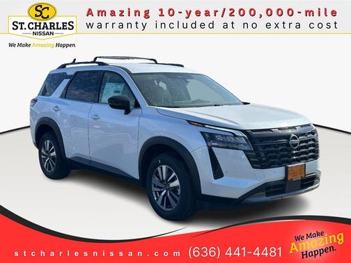 2026 Nissan Pathfinder SL