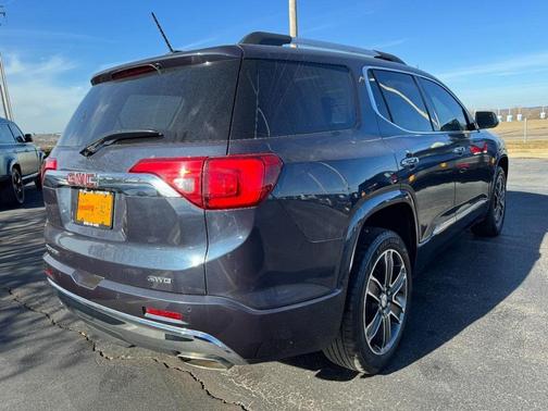 2018 GMC Acadia Denali