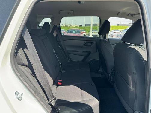 2025 Nissan Rogue S