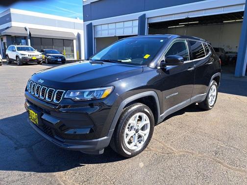 Diamond Black 2025 Jeep Compass Sport