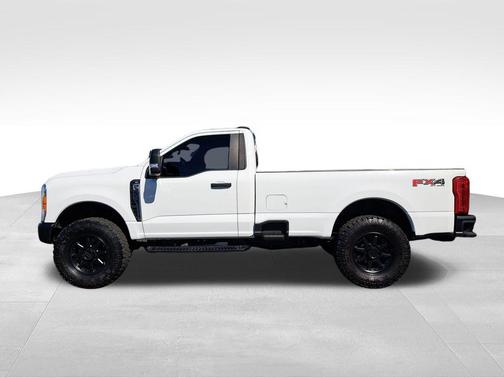 Oxford White 2023 Ford F-350 XL