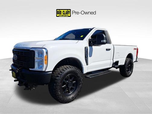 Oxford White 2023 Ford F-350 XL