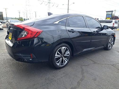 Crystal Black Pearl 2017 Honda Civic EX-L