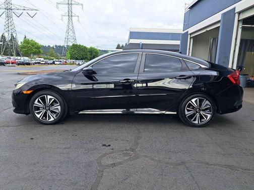 Crystal Black Pearl 2017 Honda Civic EX-L