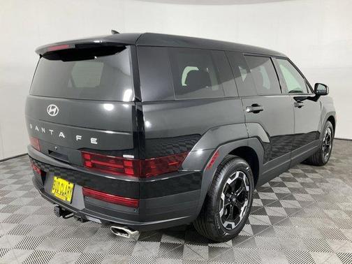 2025 Hyundai SANTA FE SE