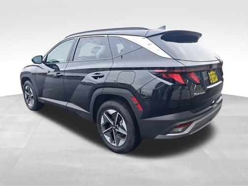 Phantom Black 2026 Hyundai TUCSON SEL