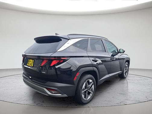 Phantom Black 2026 Hyundai TUCSON SEL