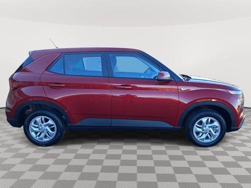 2025 Hyundai VENUE SE