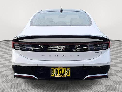 2025 Hyundai SONATA Hybrid Limited