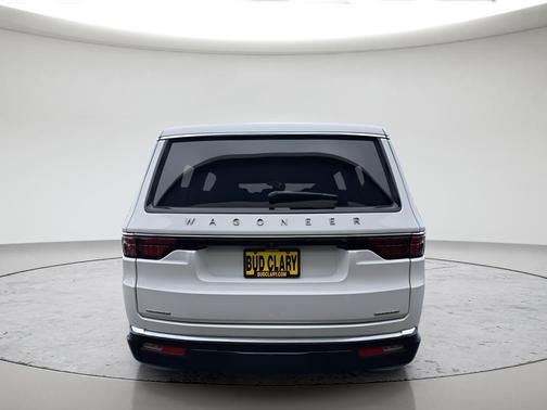 Bright White Clearcoat 2022 Jeep Wagoneer Series III