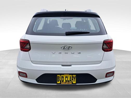 Lunar White 2026 Hyundai VENUE SEL
