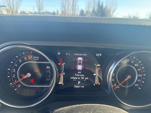 2023 Jeep Gladiator Overland