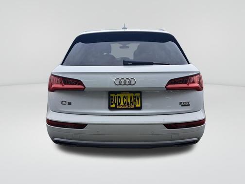 2018 Audi Q5 2.0T Premium Plus