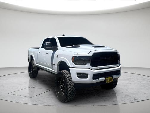 Bright White Clearcoat 2024 RAM 2500 Limited