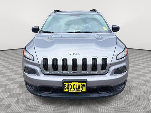2016 Jeep Cherokee Sport