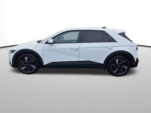 2026 Hyundai IONIQ 5 SE Standard Range