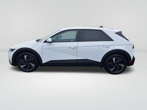 2026 Hyundai IONIQ 5 SE Standard Range