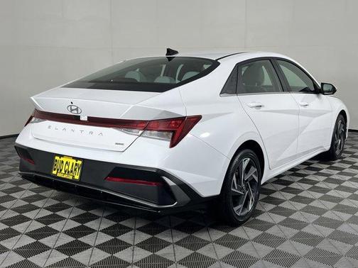 2025 Hyundai ELANTRA HEV Limited