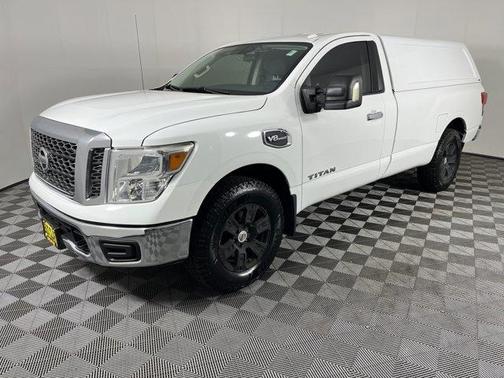 2017 Nissan Titan SV